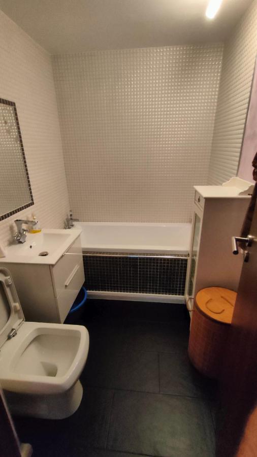 Duck Apartment Bukarest Kültér fotó