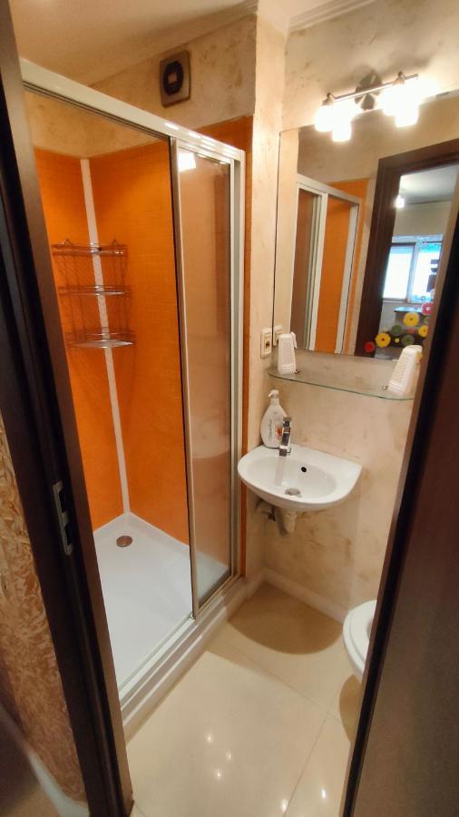 Duck Apartment Bukarest Kültér fotó