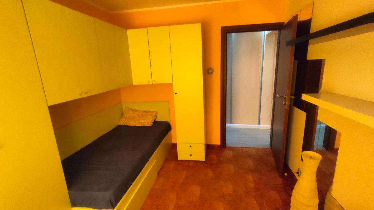 Duck Apartment Bukarest Kültér fotó