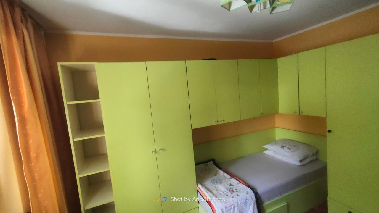 Duck Apartment Bukarest Kültér fotó